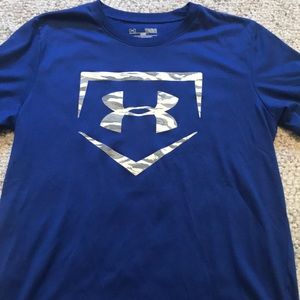 Under Armour T-shirt